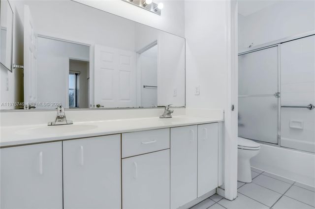 12109 NW 52nd Ct, Coral Springs, FL 33076