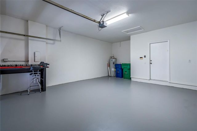 12109 NW 52nd Ct, Coral Springs, FL 33076