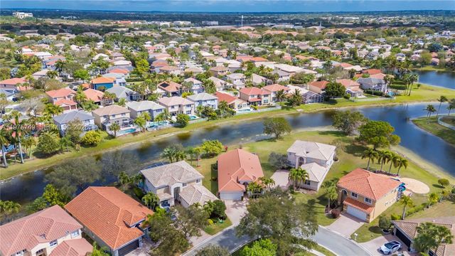 12109 NW 52nd Ct, Coral Springs, FL 33076