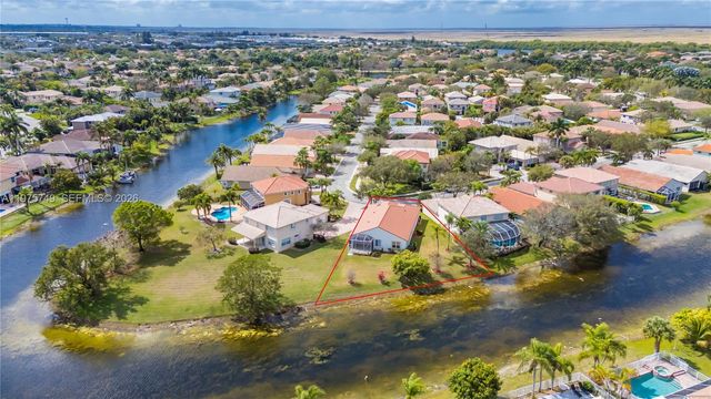 12109 NW 52nd Ct, Coral Springs, FL 33076