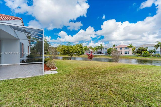 12109 NW 52nd Ct, Coral Springs, FL 33076