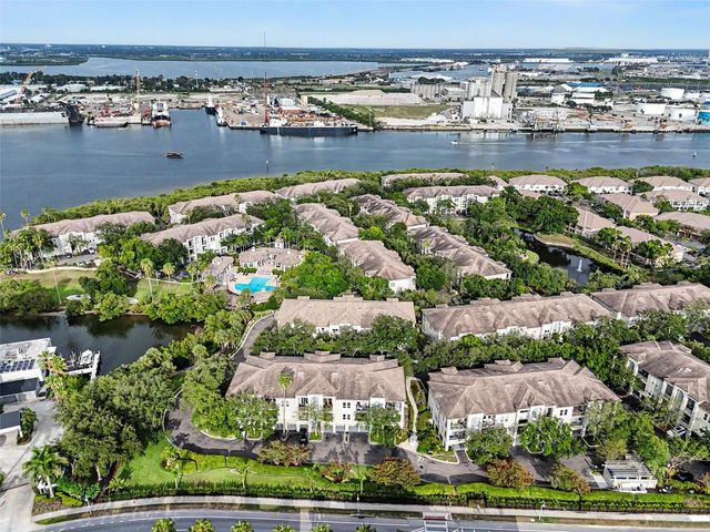 741 MAINSAIL DRIVE 741, Tampa, FL 33602