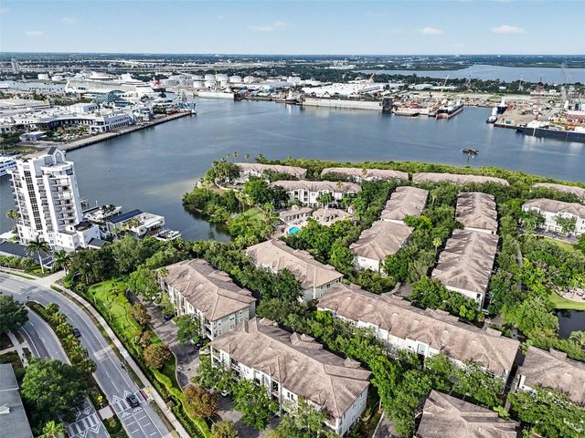 741 MAINSAIL DRIVE 741, Tampa, FL 33602