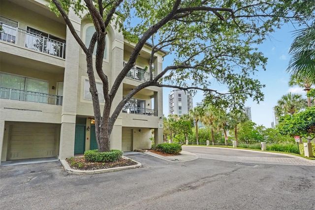 741 MAINSAIL DRIVE 741, Tampa, FL 33602