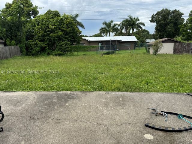 2239 Lotus Rd, Fort Myers, FL 33905