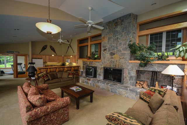 72A Kingswood Rd, Dover, VT 05356