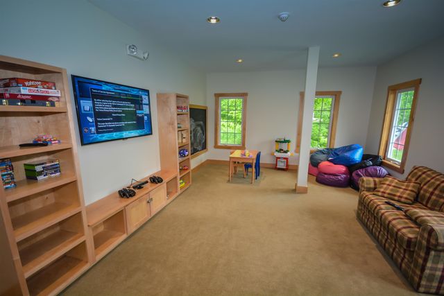 72A Kingswood Rd, Dover, VT 05356