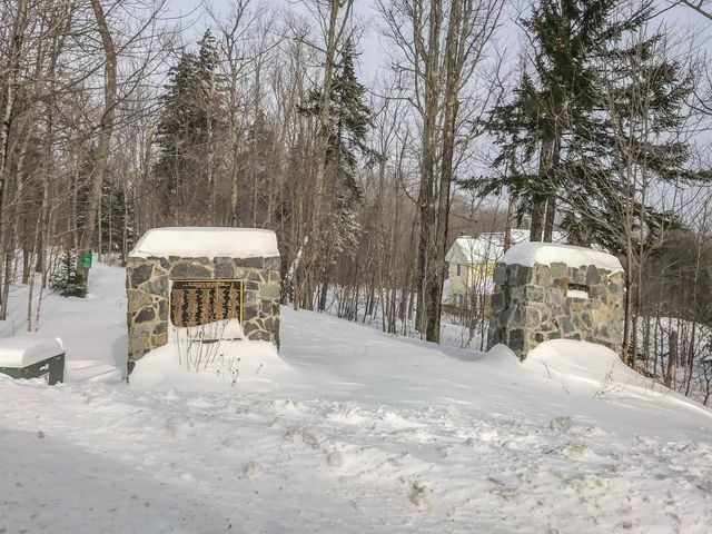 72A Kingswood Rd, Dover, VT 05356