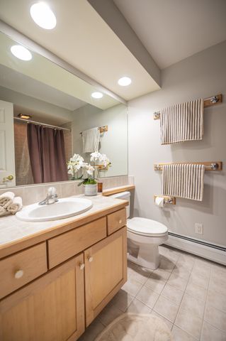 72A Kingswood Rd, Dover, VT 05356