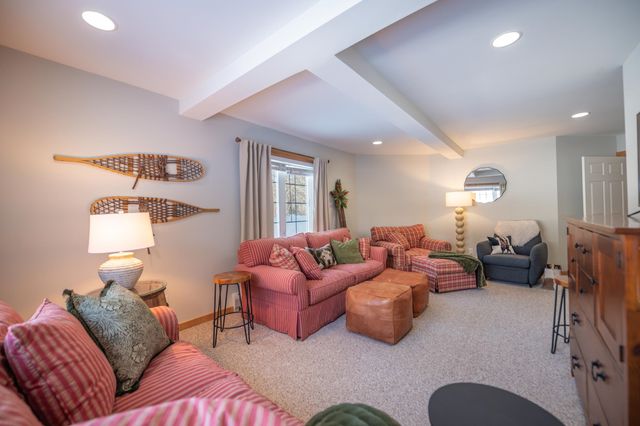 72A Kingswood Rd, Dover, VT 05356