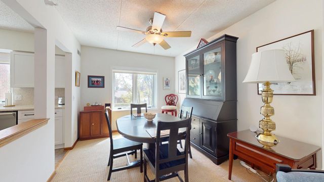 201 N Vail Avenue 207, Arlington Heights, IL 60004