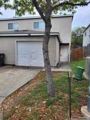 8927 Maverick Draw, San Antonio, TX 78250