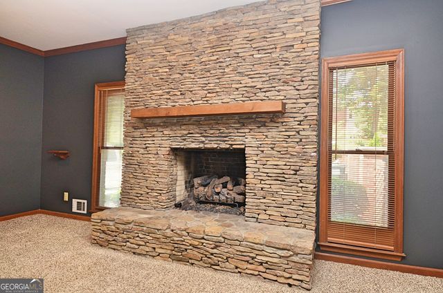 1104 Thorn Apple Court SE, Conyers, GA 30013