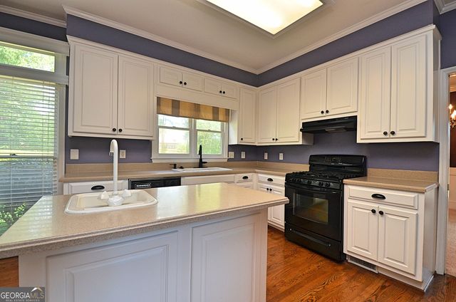 1104 Thorn Apple Court SE, Conyers, GA 30013