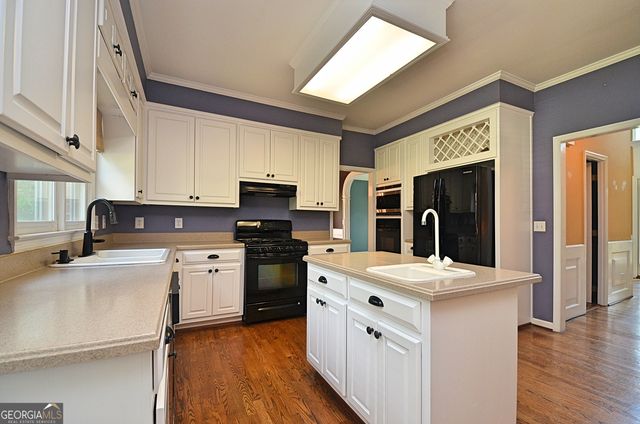 1104 Thorn Apple Court SE, Conyers, GA 30013