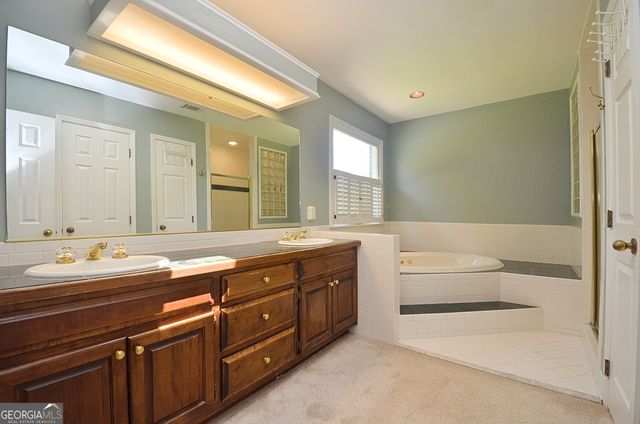 1104 Thorn Apple Court SE, Conyers, GA 30013