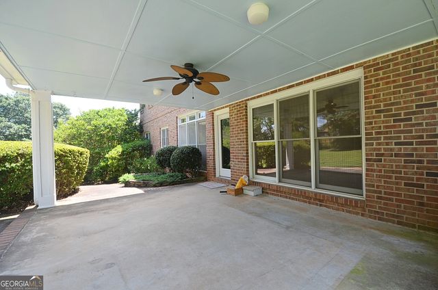 1104 Thorn Apple Court SE, Conyers, GA 30013
