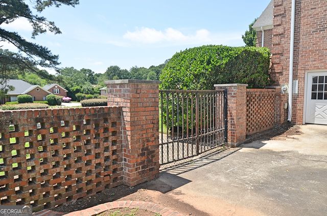 1104 Thorn Apple Court SE, Conyers, GA 30013