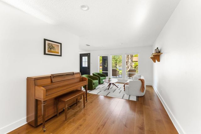 10203 Sun Hill DR, Austin, TX 78758
