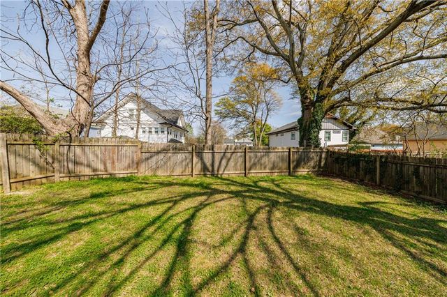 965 Mayson Turner Road NW, Atlanta, GA 30314