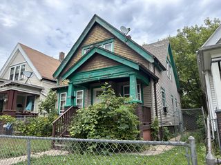 3252 N 29th STREET, Milwaukee, WI 53216