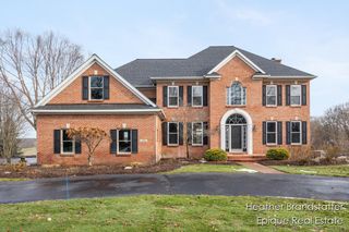 2488 Fairway Winds Court, Ada, MI 49301