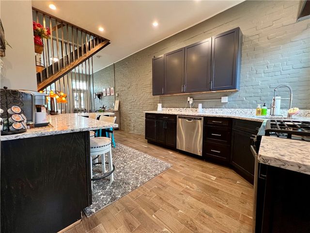 3813 Foster St, Lawrenceville, PA 15201