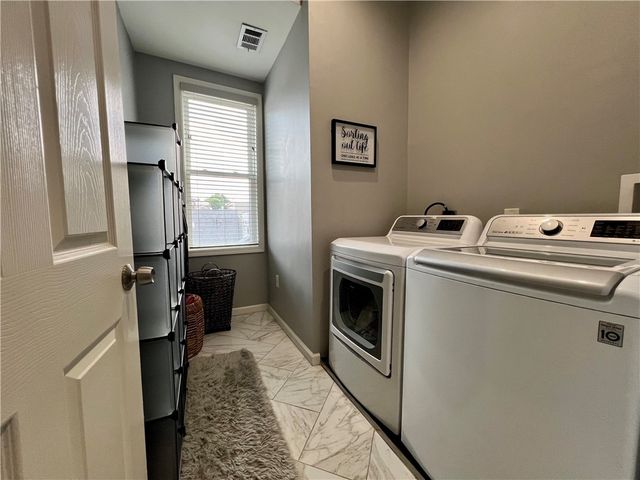 3813 Foster St, Lawrenceville, PA 15201