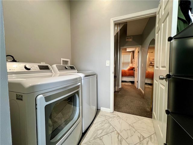 3813 Foster St, Lawrenceville, PA 15201