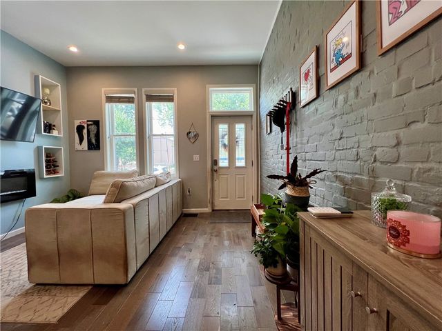 3813 Foster St, Lawrenceville, PA 15201