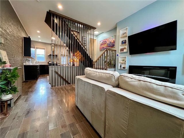 3813 Foster St, Lawrenceville, PA 15201