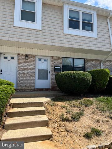 1711 SILVER CT, Hamilton, NJ 08690