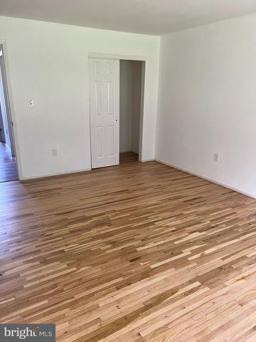 1711 SILVER CT, Hamilton, NJ 08690