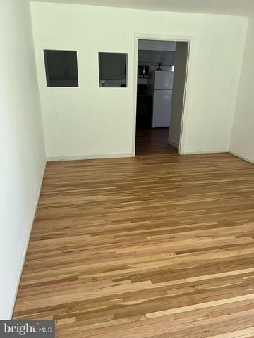 1711 SILVER CT, Hamilton, NJ 08690