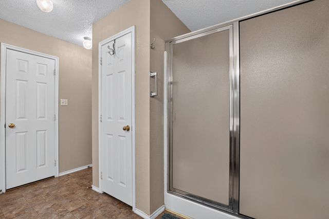10425 Brangus Drive, Crowley, TX 76036
