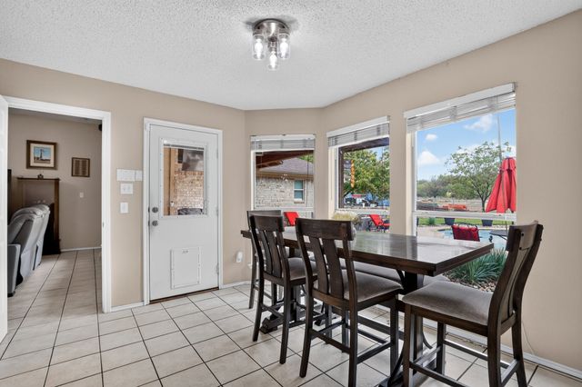 10425 Brangus Drive, Crowley, TX 76036
