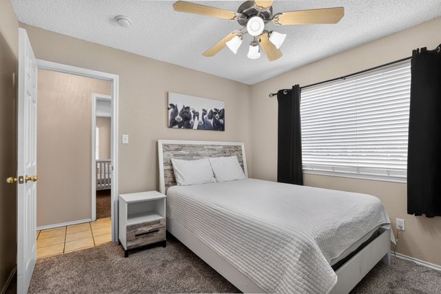 10425 Brangus Drive, Crowley, TX 76036