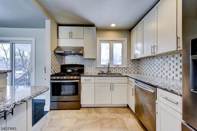 309 Jamestown Rd, Bridgewater Twp., NJ 08807