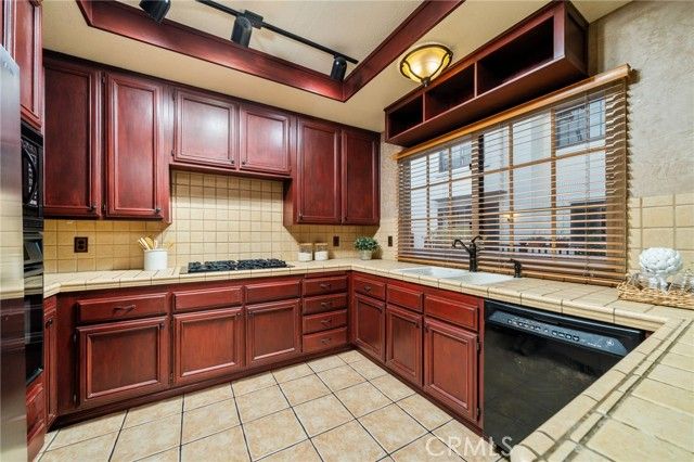 432 E Bougainvillea Lane, Glendora, CA 91741