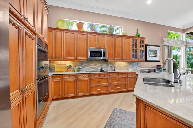 3884 Netherlee Way, Lake Worth, FL 33449