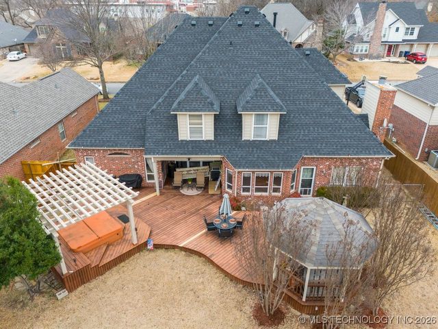 9818 E 83rd Place, Tulsa, OK 74133