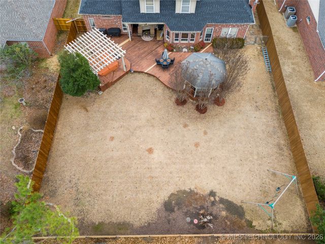 9818 E 83rd Place, Tulsa, OK 74133