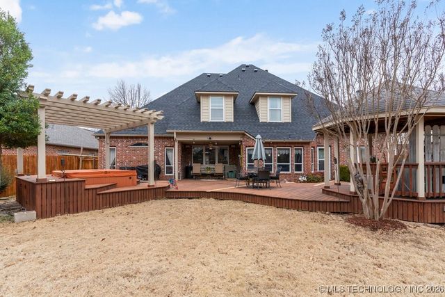 9818 E 83rd Place, Tulsa, OK 74133