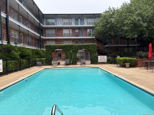 8401 N New Braunfels Ave Apt 321, San Antonio, TX 78209