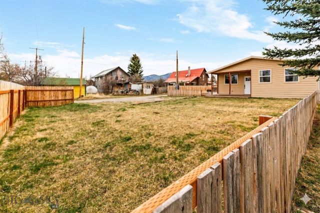 209 Bozeman Street, Gallatin Gateway, MT 59730