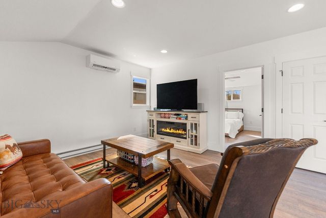 209 Bozeman Street, Gallatin Gateway, MT 59730