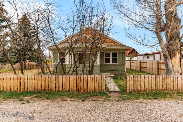 209 Bozeman Street, Gallatin Gateway, MT 59730
