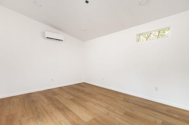 2112 Vanderbilt LN, Austin, TX 78723