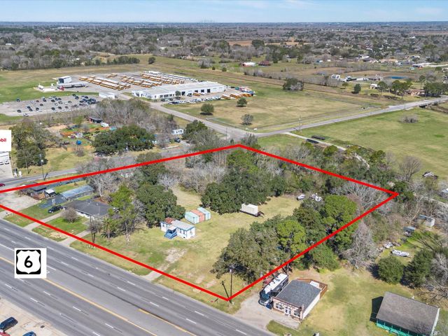 2518 W Highway 6, Alvin, TX 77511