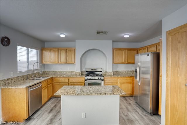 7226 Cestrum Road, Las Vegas, NV 89113